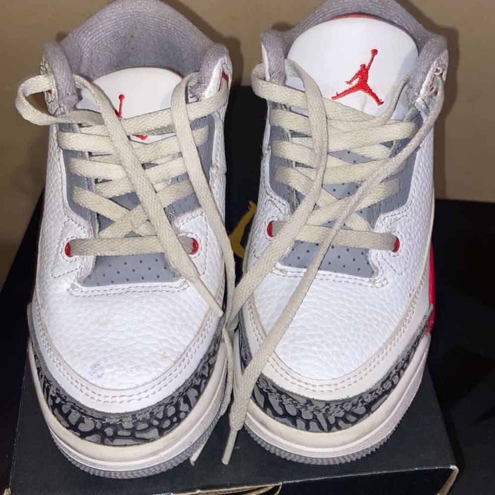 PREOWNED Kids jordan 3 retros